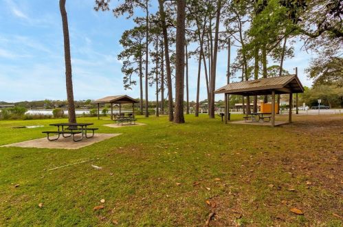 19 North Dr, Shalimar FL  32579-1017 exterior