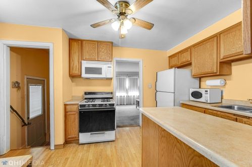 3704 10th Ave, Gary, IN 46404-1815