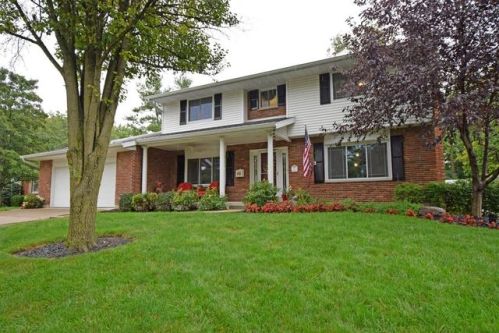 5 Annadale Ln, Cincinnati, OH 45246-4310