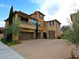 31006 Strawberry Tree Ln, Temecula CA  92592-4181 exterior