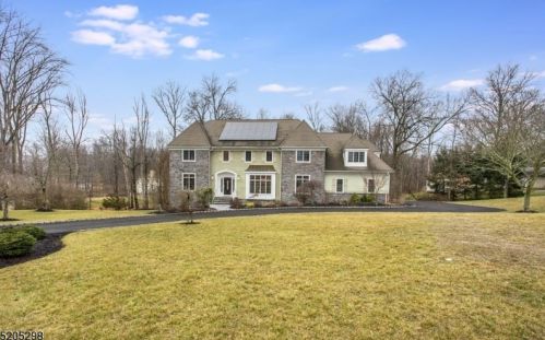 3 Providence Rd, Warren, NJ 07059-5570