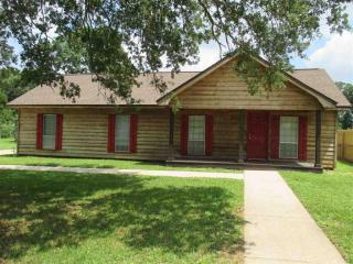 650 Hawkins St, Pensacola, FL 32534-1865