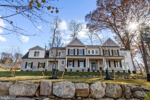 515 Candace Ln, Ithan, PA 19085-1701