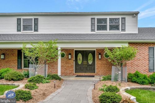 58 Woodchuck Way, Glen Mills, PA 19342-1213