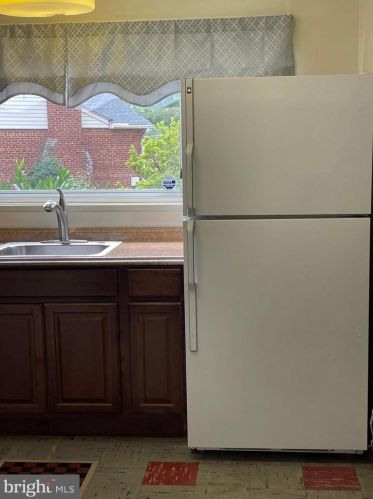 6235 Kilmer Ct, Falls Church VA  22044-1822 exterior