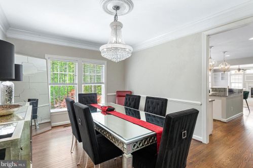 16640 Radcliffe Ln, Woodbridge VA  22191-4437 exterior