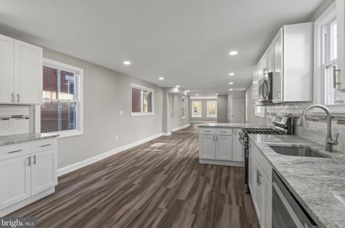 26 Euclid St, West Deptford NJ  08096-4626 exterior