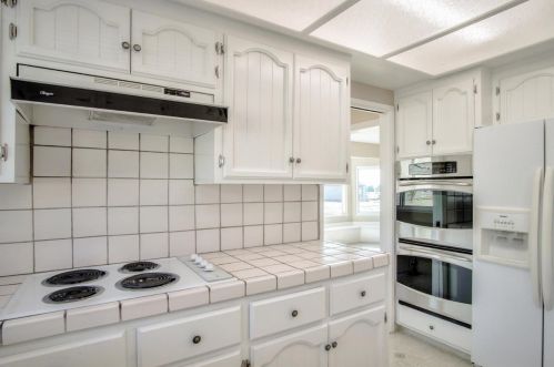 6960 Vista Del Sol, Gilroy CA  95020-9544 exterior