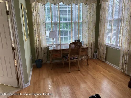 10 Quincy Ct, East Freehold NJ  07728-9251 exterior