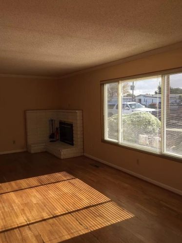 3151 Crescent Ave, Marina, CA 93933-2720