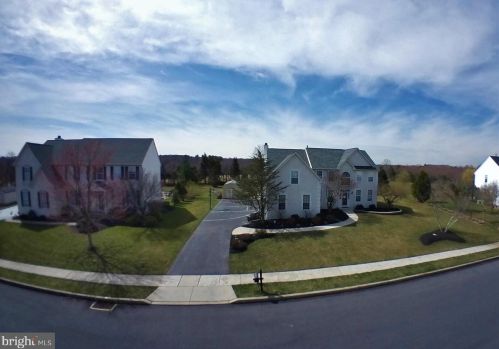 61 Bradford Dr, Collegeville, PA 19473-2607