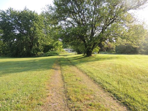 8032 Martinsburg Rd, Mount Vernon OH  43050-9075 exterior