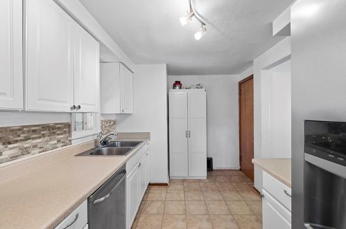 413 Janice Dr, Pittsburgh PA  15235-3022 exterior