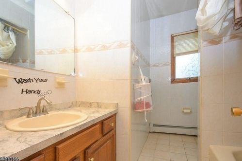 127 Newby Ave, West Paterson NJ  07424-2847 exterior