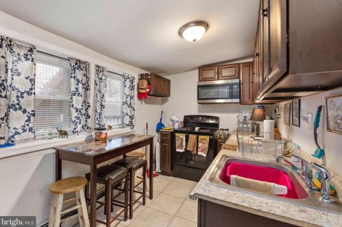 529 Cherry St, Norristown PA 19401-3801 exterior