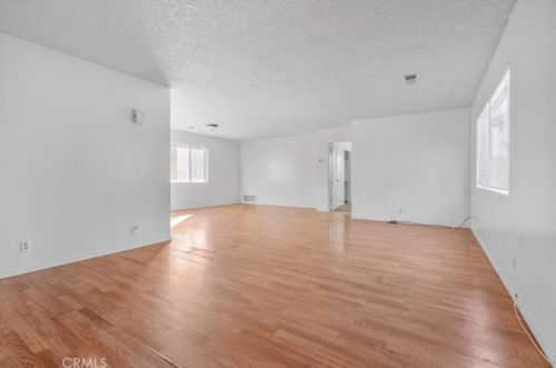 706 Mary Dr, Santa Maria, CA 93458-3505