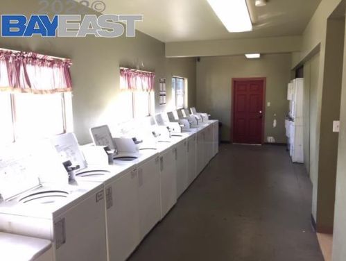 1462 Salamanca Ave, Hayward CA  94544-6256 exterior