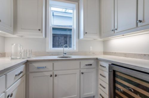 7042 Casa Loma Ave, Dallas TX  75214-4006 exterior