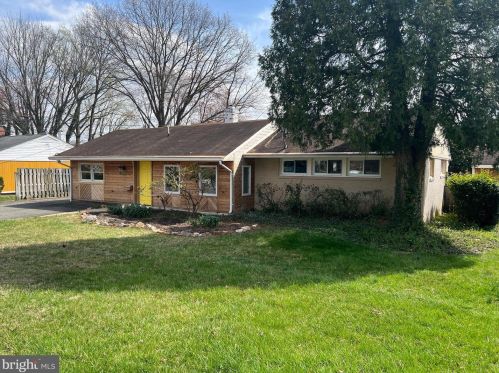 7315 Hogarth St, Springfield, VA 22151-3005