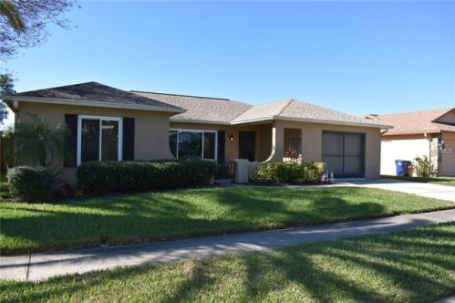 1327 Jambalana Dr, Tarpon Springs, FL 34691-6749