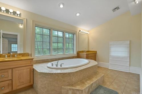 122 Grape Hollow Rd, Whaley Lake NY  12531-5423 exterior