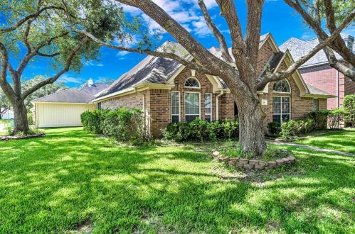 2203 Pleasant Shade Ct, Richmond TX  77406-6785 exterior