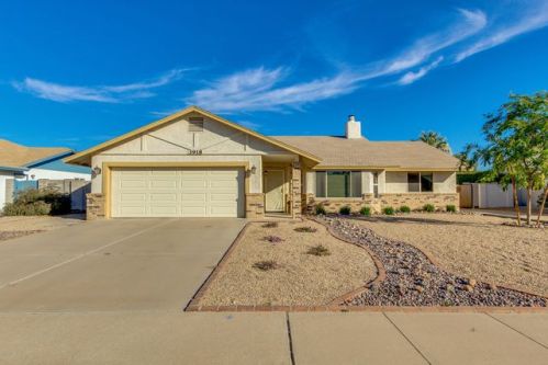 3918 Glade Ave, Mesa, AZ 85206-3236