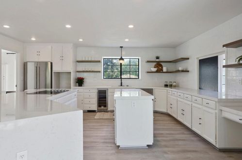 11331 Scarlet Oak Dr, Valley Home CA  95361-9542 exterior