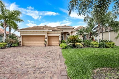 9171 Flint Ct, Naples, FL 34120-5226