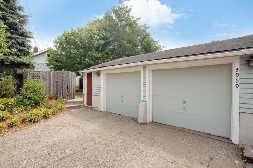 3959 Upton Ave, Minneapolis MN 55410-1259 exterior