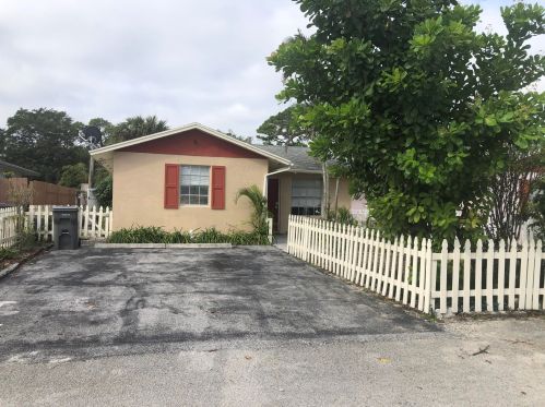 5293 Cannon Way, West Palm Beach, FL 33415-3700