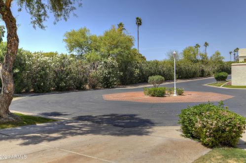 5713 24th Pl, Phoenix, AZ 85016-2831