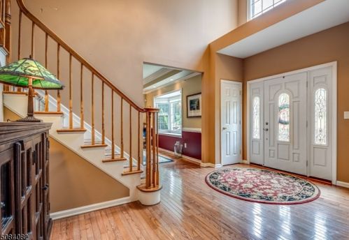 27 Kern Dr, Roxbury Township NJ  07836-9726 exterior