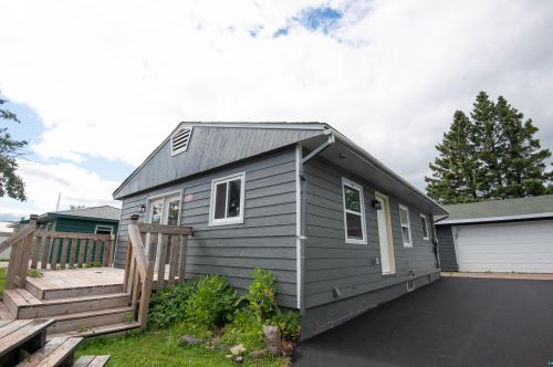 80 Edison Blvd, Silver Bay, MN 55614-1256