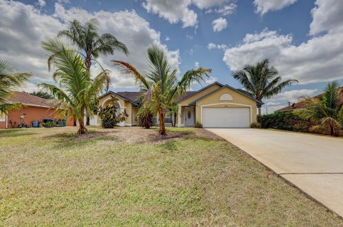 3978 Kakopo St, Fort Pierce, FL 34953-3631