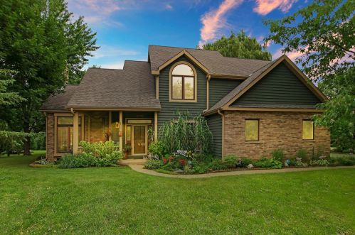3700 122nd St, Kenosha, WI 53158-4238