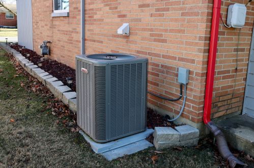 436 Ontario Ave, Bellefontaine OH  43311-2523 exterior