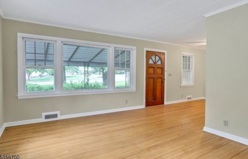 1404 Valley Rd, Stirling, NJ 07980-1326
