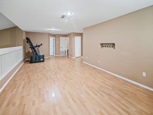 7217 Jaffery Ct, Orlando FL  32835-6158 exterior