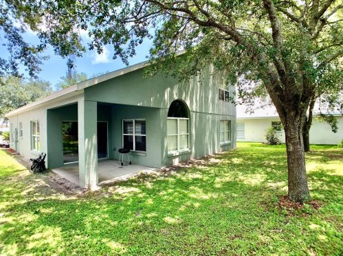 700 Fawn Ridge Dr, Orange City FL  32763-8339 exterior