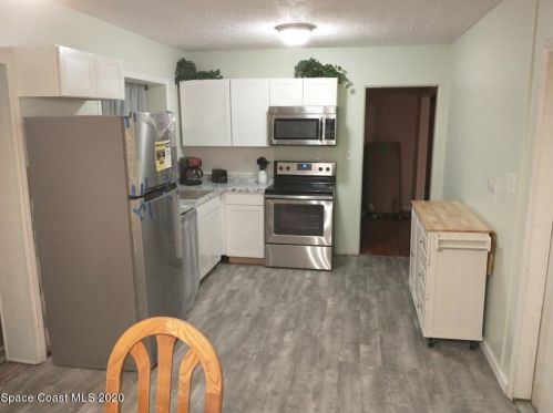 1303 Lakemont Dr, Cocoa, FL 32922-6825