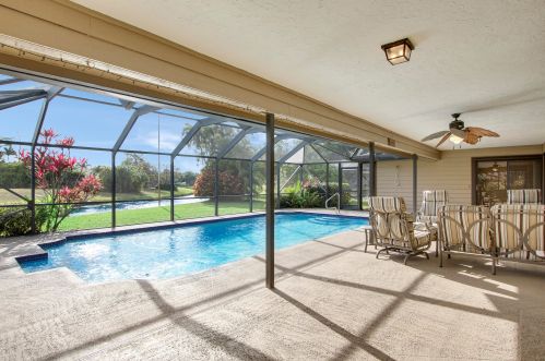 14410 Blackberry Dr, West Palm Beach FL  33414-8258 exterior