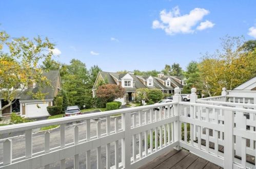 52 Deer Tree Ln, Briarcliff NY  10510-1751 exterior