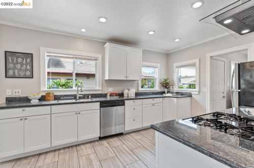 1515 Derby St, Berkeley CA  94703-1816 exterior