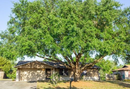 111 Borada Rd, Sanford, FL 32773-5542