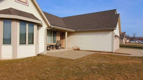 3461 Baywatch Dr, Green Bay, WI 54311-6104