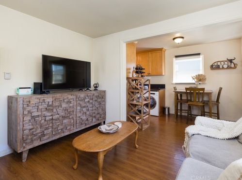 25333 Walnut St, Lomita, CA 90717-1931