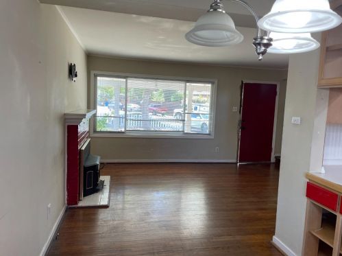 703 Flynn Ave, Redwood City CA  94063-2930 exterior