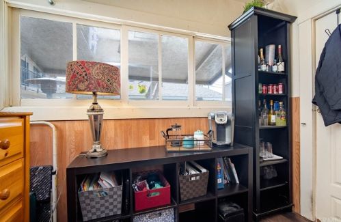 934 Washington Pl, Long Beach CA  90813-6618 exterior