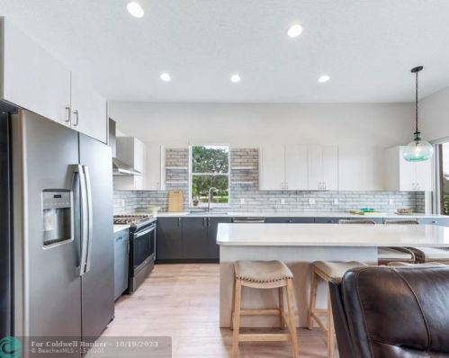 13072 18th Ct, Hollywood FL  33028-2511 exterior